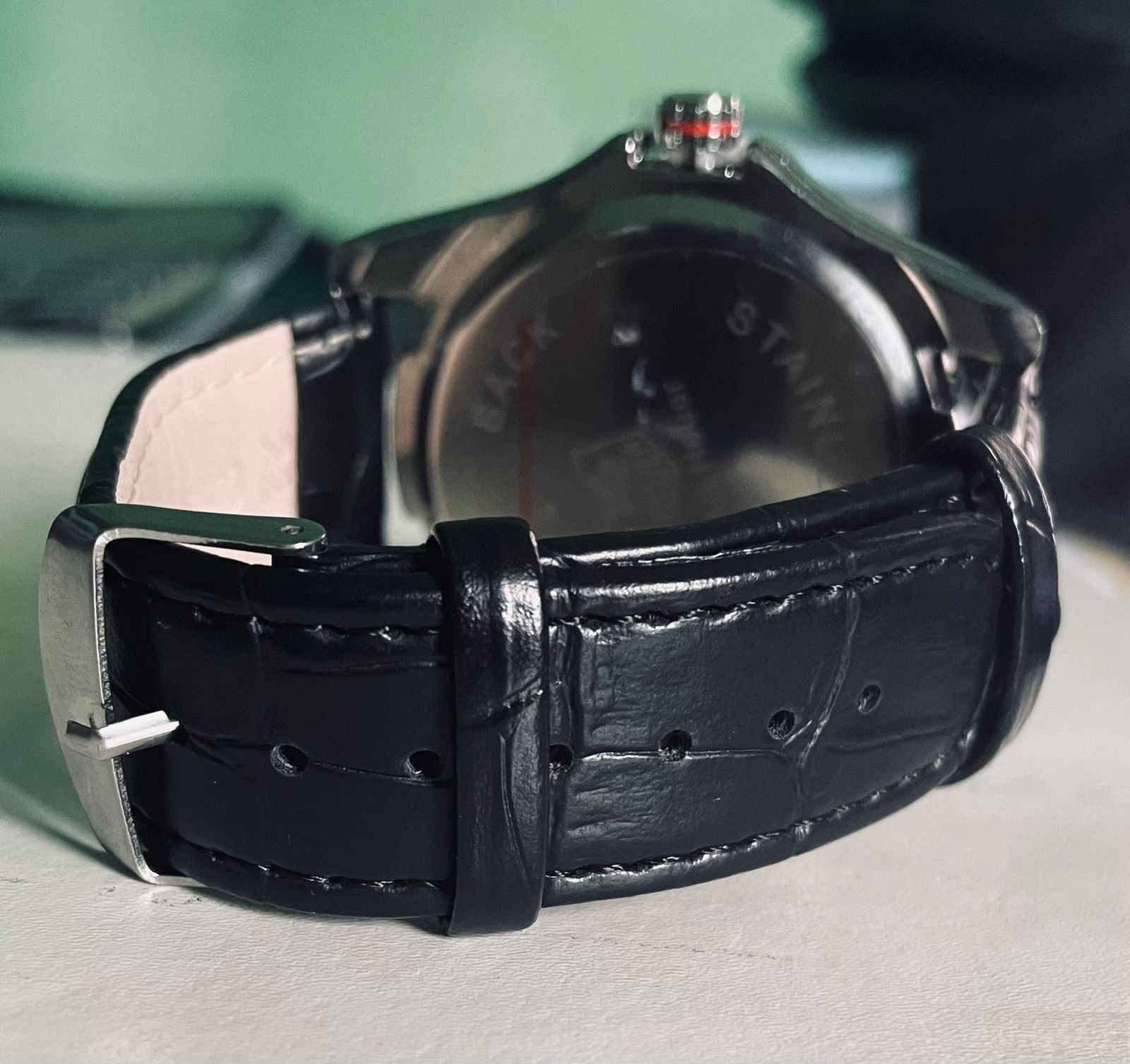 Premium Quartz Watch with Date Display