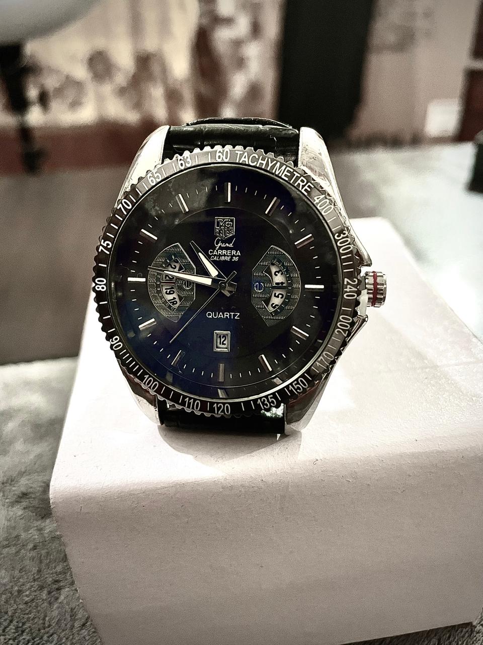 Premium Quartz Watch with Date Display